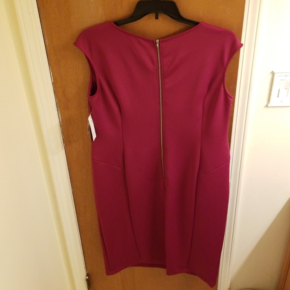 Dress - Picture 2 of 2